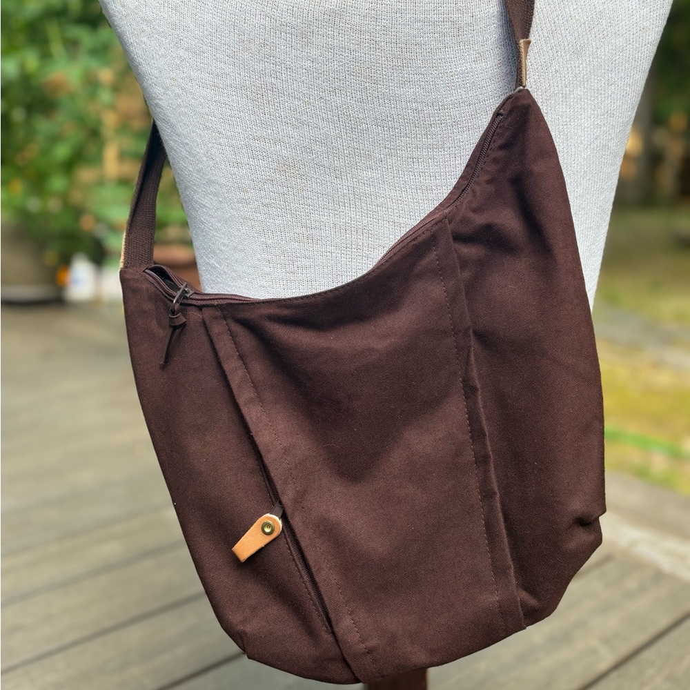 Classic Brown Canvas Shoulder Bag — Sarne